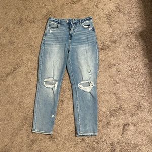 AE curvy mom jean
